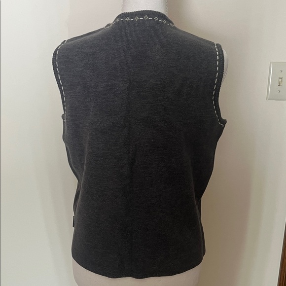 Woolrich Charcoal Knit Vest with Embroidery - Picture 2 of 5